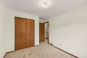 3880 Whispering Oaks Dr, Traverse City, MI 49696 - Photo 20