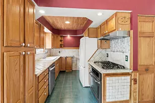6350 Byron Rd, Howell, MI 48855 - Photo 4