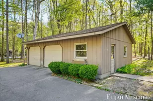 1160 Scenic Dr, Muskegon, MI 49445 - Photo 36