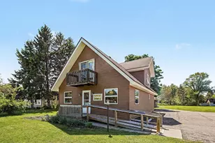 13434 M-40, Gobles, MI 49055 - Photo 2