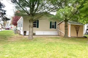 7283 White Swan Ln, Ludington, MI 49431 - Photo 4