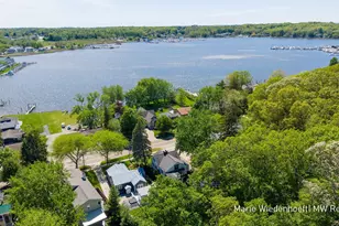 722 Lake St, Saugatuck, MI 49453 - Photo 6