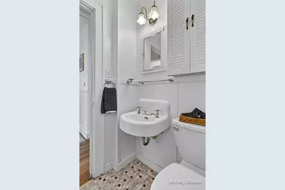2129 Emerald Avenue NE, Grand Rapids, MI 49505 - Photo 24