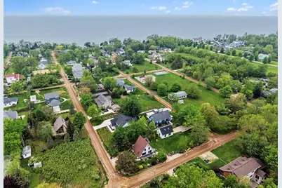 540 East Drive, South Haven, MI 49090 - Photo 32