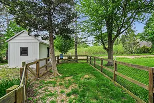 540 East Dr, South Haven, MI 49090 - Photo 22