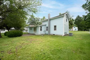401 N Brown St, Paw Paw, MI 49079 - Photo 28