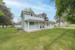 401 N Brown St, Paw Paw, MI 49079 - Photo 2