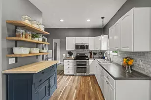10765 Thornberry Way, Zeeland, MI 49464 - Photo 6