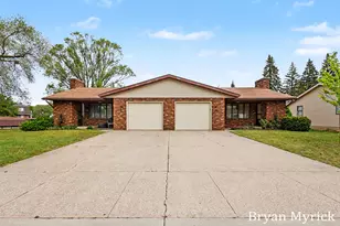 475-477 W 30th St, Holland, MI 49423 - Photo 2