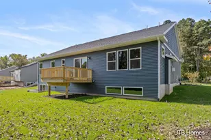 7060 Pinehurst Dr NE, Rockford, MI 49341 - Photo 30