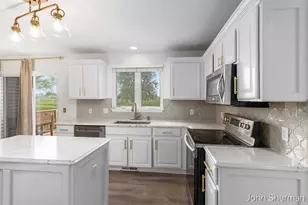6939 Dale Hollow Dr SE, Caledonia, MI 49316 - Photo 8