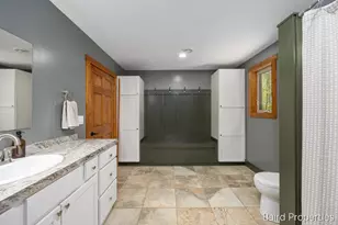 197 Leonard St NW, Grand Rapids, MI 49534 - Photo 30