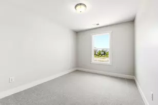 914 Indiana Ave, South Haven, MI 49090 - Photo 14