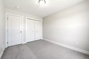 914 Indiana Ave, South Haven, MI 49090 - Photo 14
