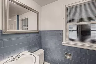 160 Goguac St W, Battle Creek, MI 49015 - Photo 14