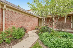 3123 Village Cir, Ann Arbor, MI 48108 - Photo 2
