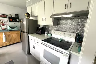 112 Arden Park Ave, Sturgis, MI 49091 - Photo 6