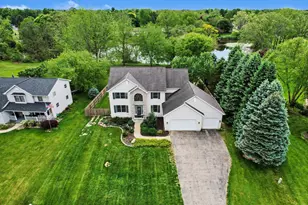 76 Kristin Dr, Marshall, MI 49068 - Photo 2