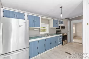 957 Maple St, Pullman, MI 49450 - Photo 10