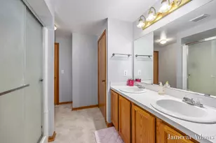 5204 Discovery Dr SE, Grand Rapids, MI 49508 - Photo 24