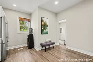 211 W Cass St, Greenville, MI 48838 - Photo 10