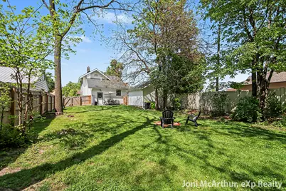 211 W Cass Street, Greenville, MI 48838 - Photo 26