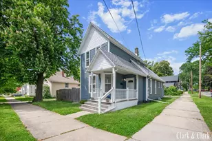 529 Carrier St NE, Grand Rapids, MI 49505 - Photo 2
