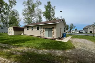 11200 W Shore Dr, Houghton Lake, MI 48629 - Photo 4