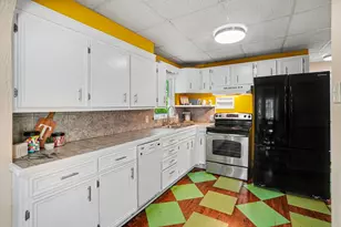 168 E 37th St, Holland, MI 49423 - Photo 10