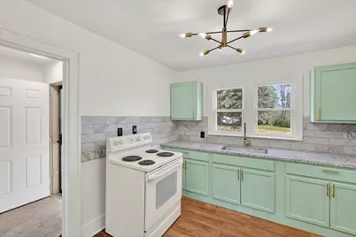 2110 S Grand Traverse Street, Flint, MI 48503 - Photo 14