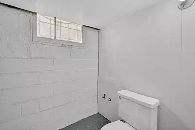 2110 S Grand Traverse Street, Flint, MI 48503 - Photo 32