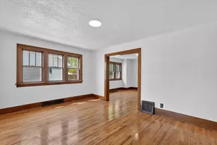 2110 S Grand Traverse St, Flint, MI 48503 - Photo 6