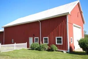 15168 S 37th St, Vicksburg, MI 49097 - Photo 2