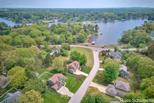 3924 Harbor Breeze Dr, Muskegon, MI 49441 - Photo 8