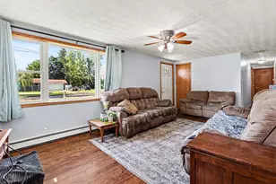 351 Roosevelt St, Bronson, MI 49028 - Photo 6