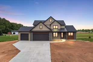 4564 Winding Crk Ln, Zeeland, MI 49464 - Photo 1