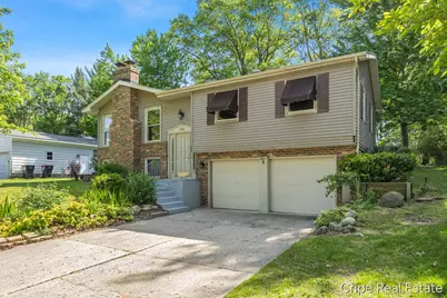 5382 Burgis Avenue SE, Grand Rapids, MI 49508 - Photo 2