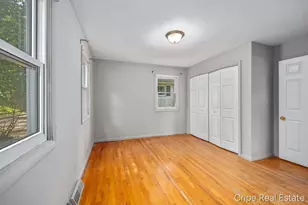 5382 Burgis Ave SE, Grand Rapids, MI 49508 - Photo 14