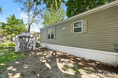 4872 Pamela Avenue SE, Grand Rapids, MI 49548 - Photo 2