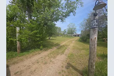 387 18th Street, Otsego, MI 49078 - Photo 2