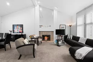 33801 York Ridge St, Farmington Hills, MI 48331 - Photo 14