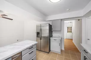 1073 Sweet St NE, Grand Rapids, MI 49505 - Photo 10