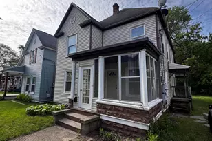 718 Sherman St SE, Grand Rapids, MI 49503 - Photo 2