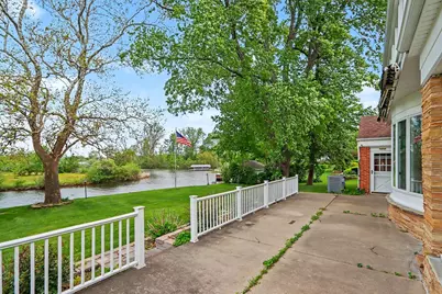 140 Meadowwood Court, Decatur, MI 49045 - Photo 6