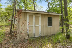 17225 Apache Trail, Howard City, MI 49329 - Photo 16