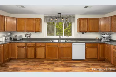 17225 Apache Trail, Howard City, MI 49329 - Photo 10