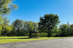 411 Woodview Dr, Greenville, MI 48838 - Photo 40