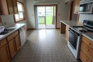 28 S 27th St, Battle Creek, MI 49015 - Photo 10