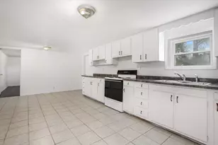 62695 Red Arrow Hwy, Hartford, MI 49057 - Photo 8