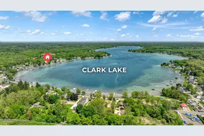 8588 N Shore Drive, Clark Lake, MI 49234 - Photo 16